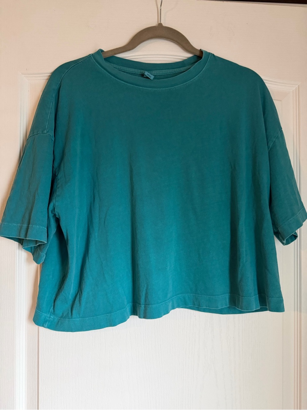 Old Navy Teal Cropped Tee Women’s Size Large